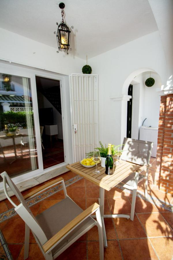 A Cozy And Elegant Townhouse Across The Beach Torre de Benagalbon Exterior photo
