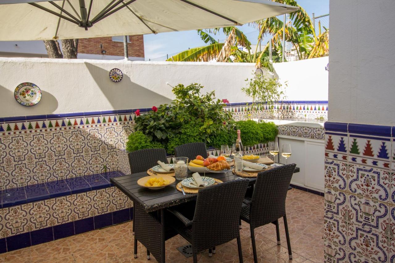 A Cozy And Elegant Townhouse Across The Beach Torre de Benagalbon Exterior photo